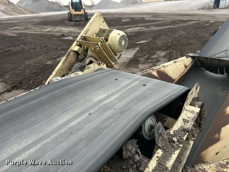 image for item DT6613 2010 Astec 2612V screening plant