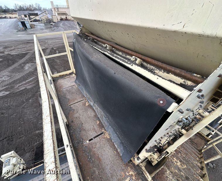 image for item DT6613 2010 Astec 2612V screening plant