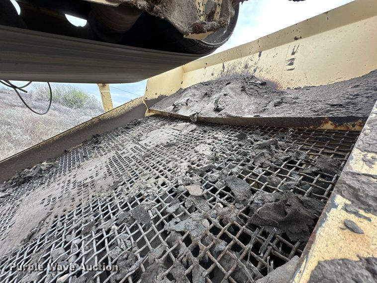 image for item DT6613 2010 Astec 2612V screening plant