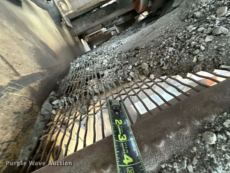 image for item DT6613 2010 Astec 2612V screening plant