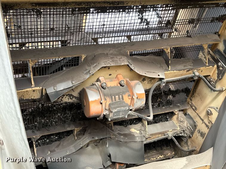 image for item DT6613 2010 Astec 2612V screening plant