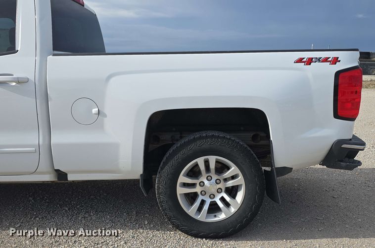 image for item DT6816 2018 Chevrolet Silverado 1500 LT Double Cab pickup truck