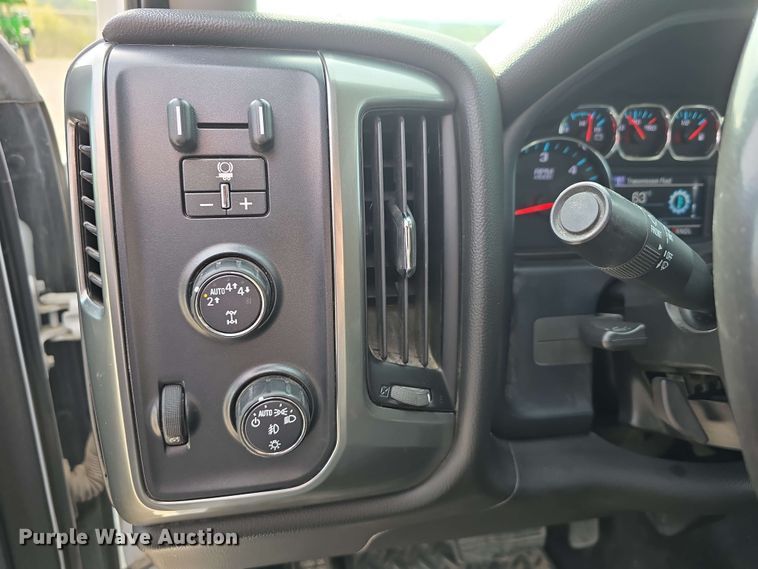 image for item DT6816 2018 Chevrolet Silverado 1500 LT Double Cab pickup truck