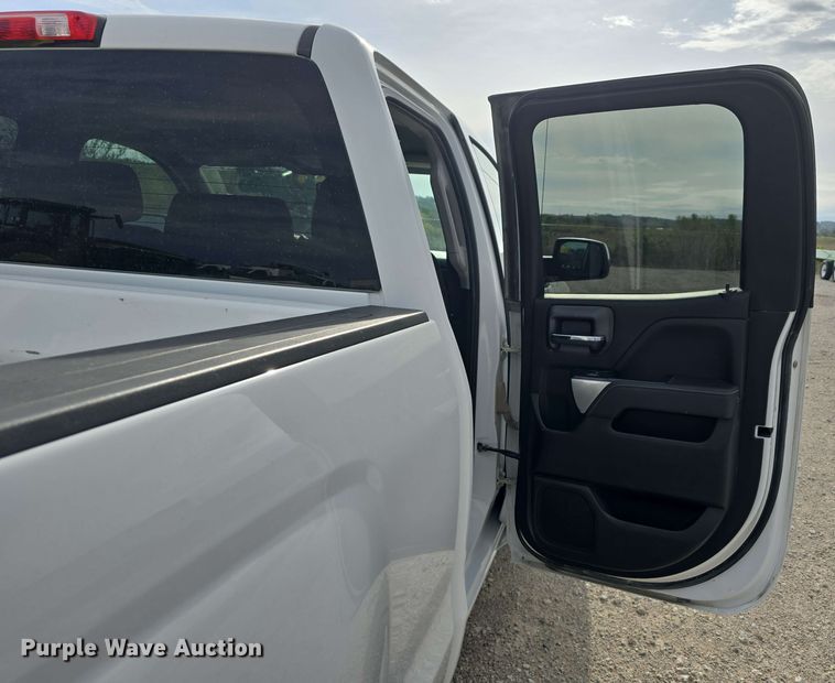 image for item DT6816 2018 Chevrolet Silverado 1500 LT Double Cab pickup truck