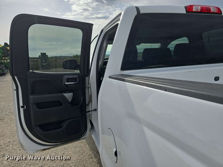 image for item DT6816 2018 Chevrolet Silverado 1500 LT Double Cab pickup truck