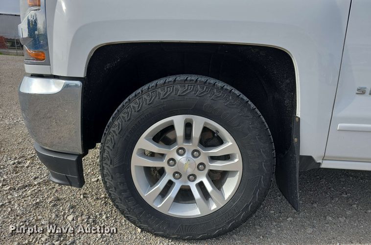 image for item DT6816 2018 Chevrolet Silverado 1500 LT Double Cab pickup truck