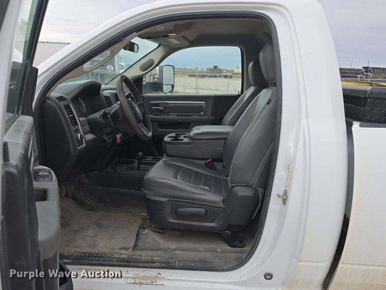 image for item DT6817 2018 Dodge Ram 2500 pickup truck