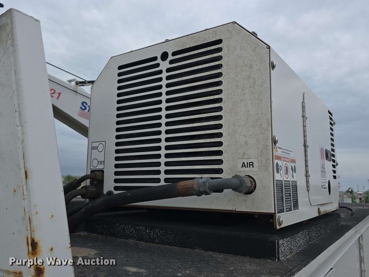 image for item DT6818 2018 Dodge Ram 5500 utility / service truck