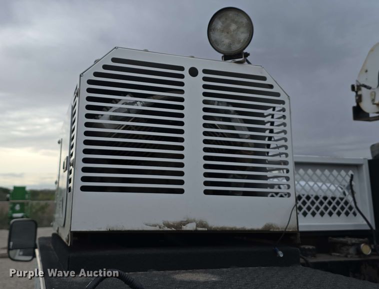 image for item DT6818 2018 Dodge Ram 5500 utility / service truck