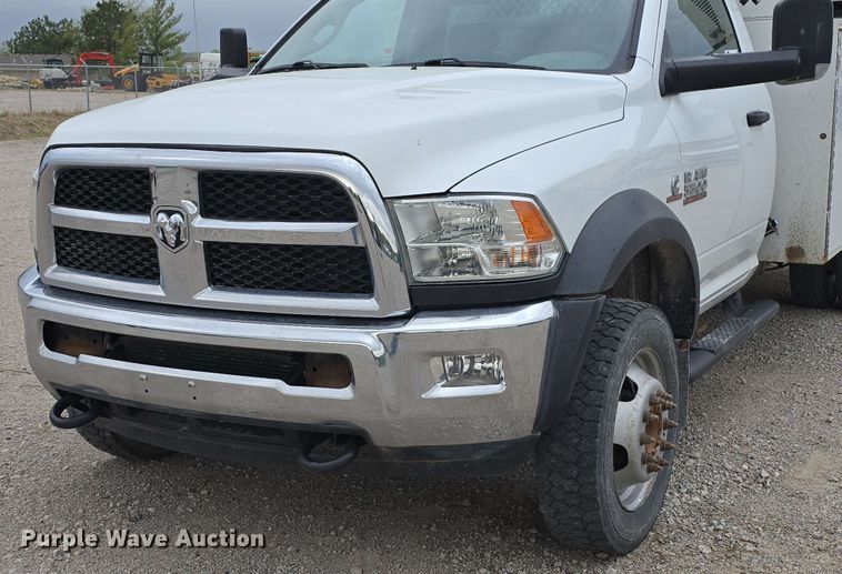 image for item DT6818 2018 Dodge Ram 5500 utility / service truck