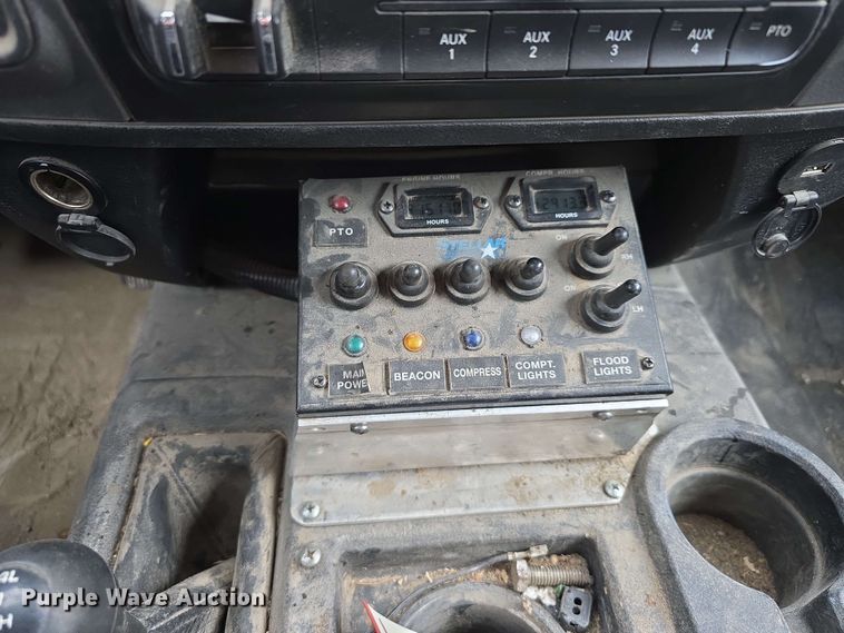 image for item DT6818 2018 Dodge Ram 5500 utility / service truck