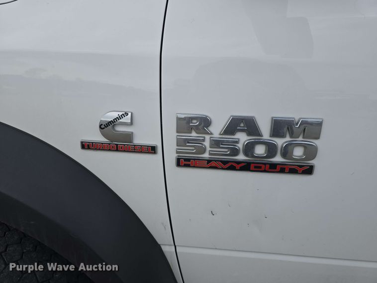 image for item DT6818 2018 Dodge Ram 5500 utility / service truck