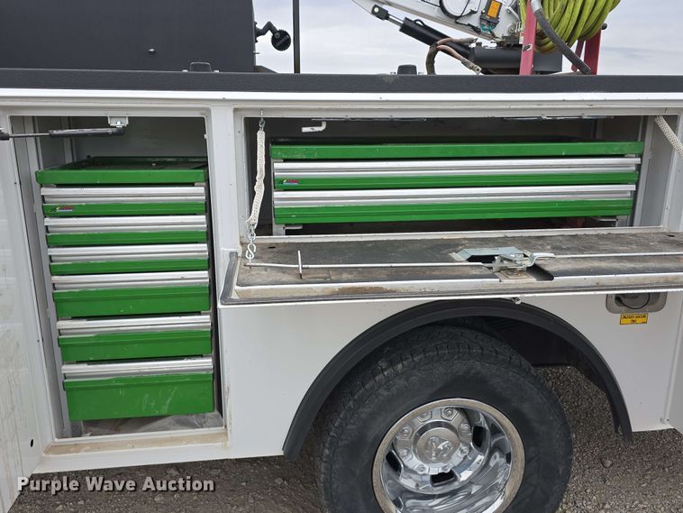 image for item DT6819 2021 Dodge Ram 3500 utility bed pickup truck