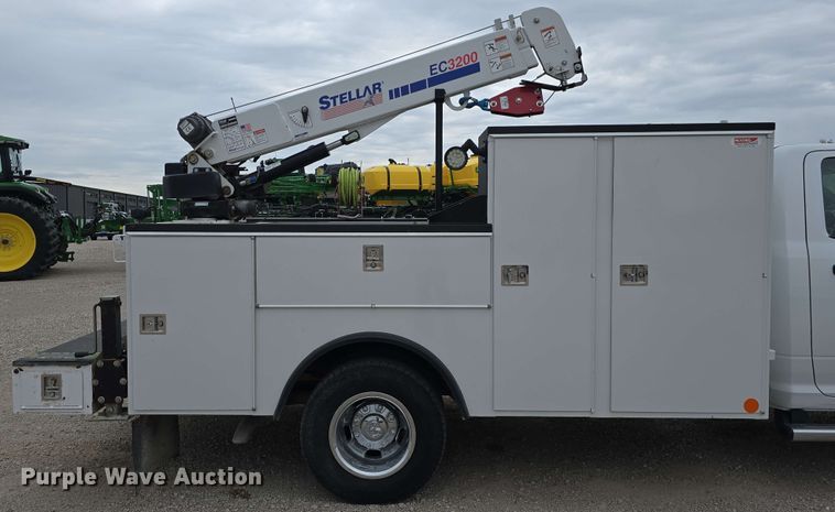 image for item DT6819 2021 Dodge Ram 3500 utility bed pickup truck