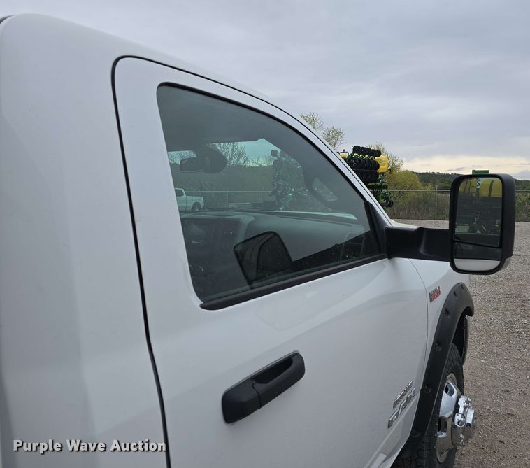 image for item DT6819 2021 Dodge Ram 3500 utility bed pickup truck