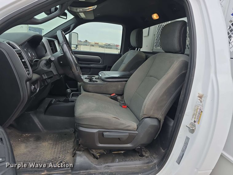 image for item DT6819 2021 Dodge Ram 3500 utility bed pickup truck