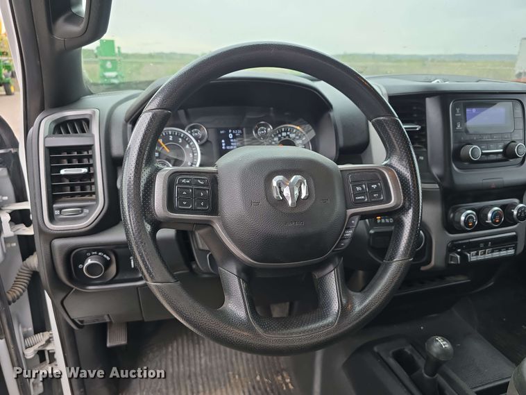 image for item DT6819 2021 Dodge Ram 3500 utility bed pickup truck