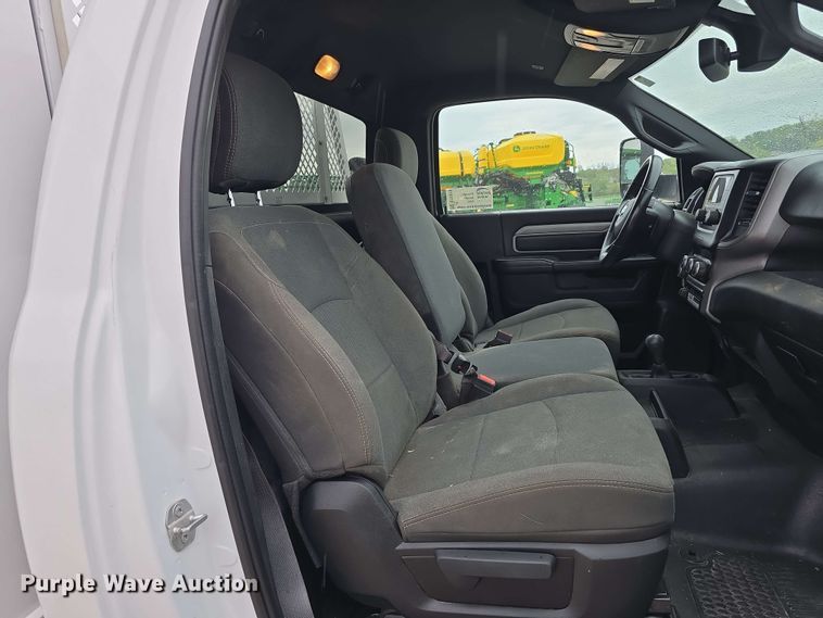 image for item DT6819 2021 Dodge Ram 3500 utility bed pickup truck