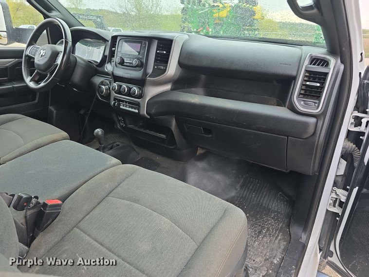 image for item DT6819 2021 Dodge Ram 3500 utility bed pickup truck