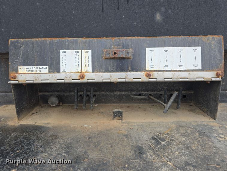 image for item DT6821 2018 Dodge Ram 5500 utility / service truck