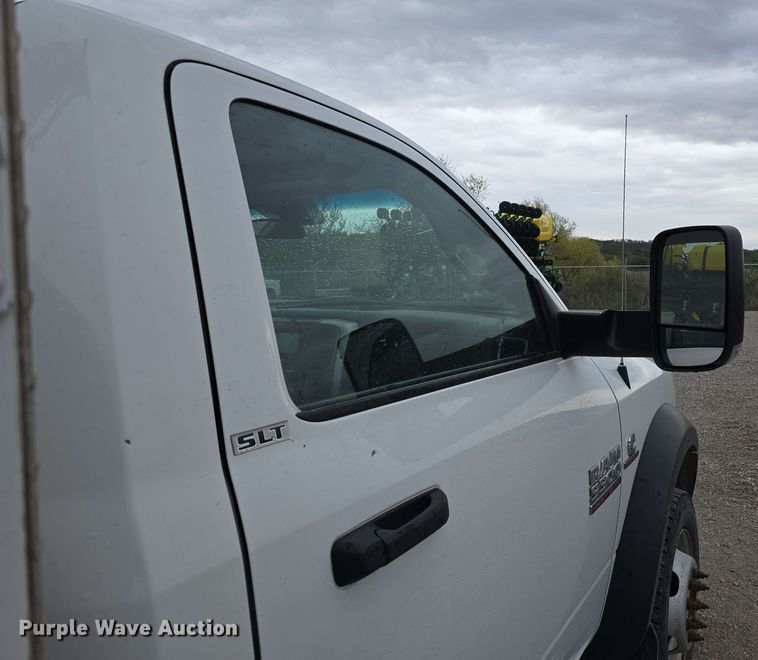 image for item DT6821 2018 Dodge Ram 5500 utility / service truck