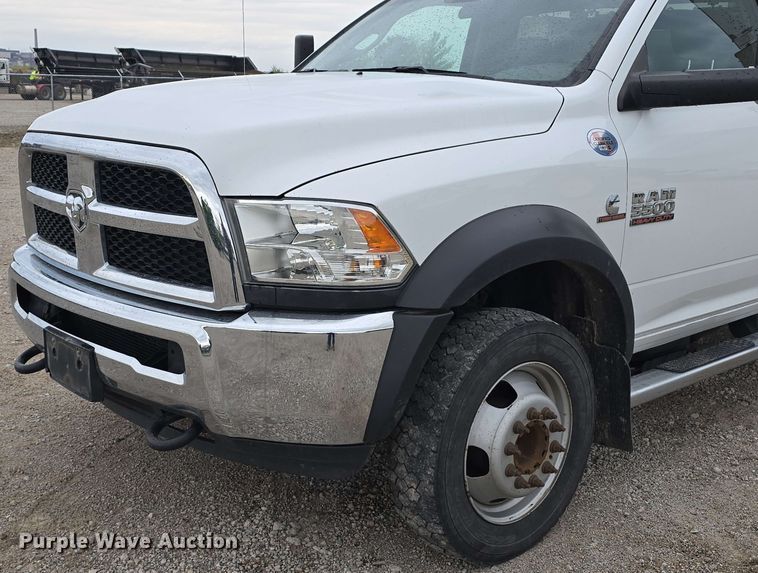 image for item DT6821 2018 Dodge Ram 5500 utility / service truck