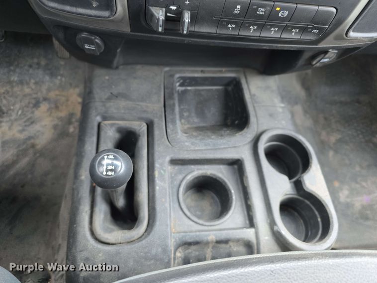 image for item DT6821 2018 Dodge Ram 5500 utility / service truck