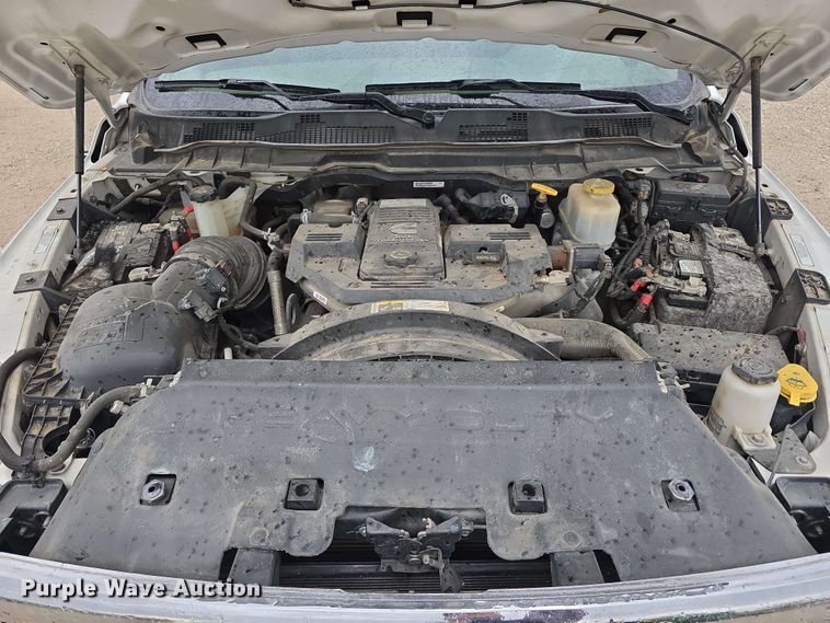 image for item DT6821 2018 Dodge Ram 5500 utility / service truck