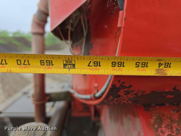 image for item DT6823 1989 Ford LT8000 water truck