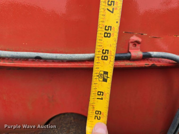 image for item DT6823 1989 Ford LT8000 water truck