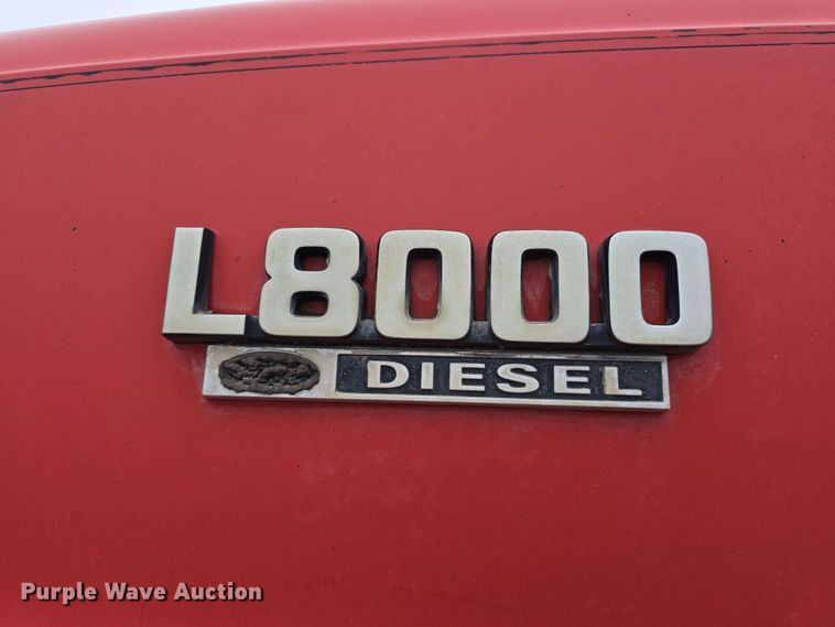 image for item DT6823 1989 Ford LT8000 water truck