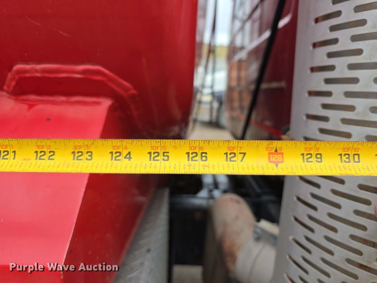 image for item DT6827 2000 Mack RD690S fuel / lube truck