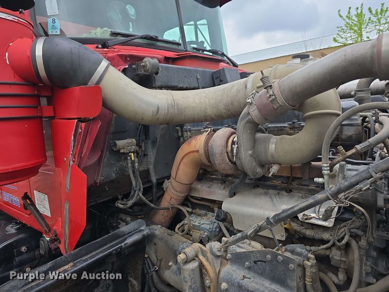 image for item DT6827 2000 Mack RD690S fuel / lube truck