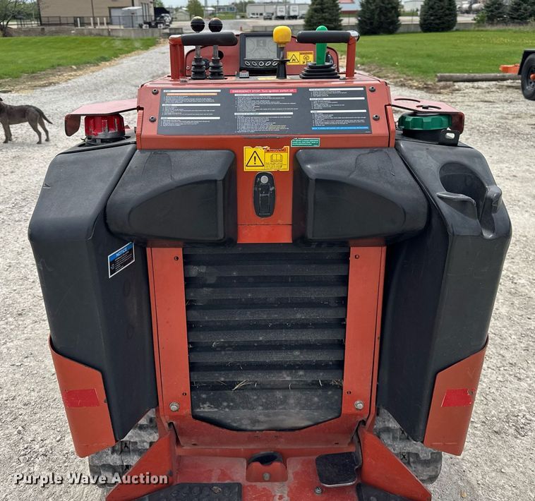 image for item DU3496 2015 Ditch Witch SK850 compact utility loader
