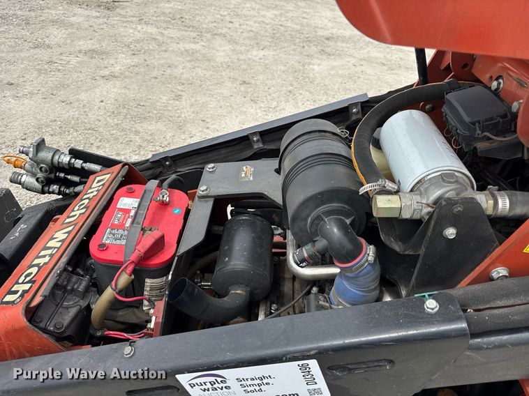 image for item DU3496 2015 Ditch Witch SK850 compact utility loader