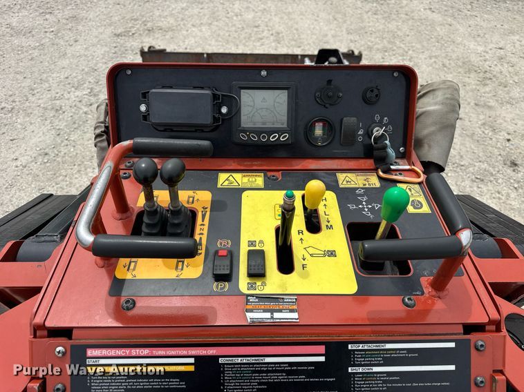 image for item DU3497 2017 Ditch Witch SK1550 compact utility loader