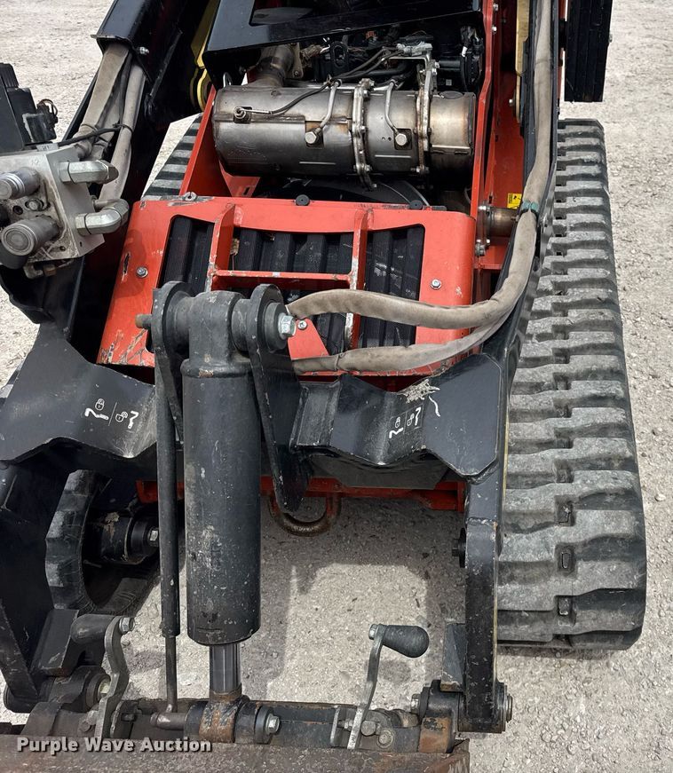 image for item DU3497 2017 Ditch Witch SK1550 compact utility loader