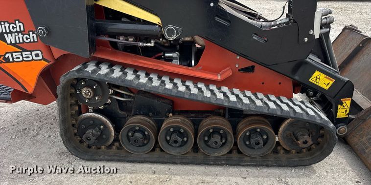 image for item DU3497 2017 Ditch Witch SK1550 compact utility loader