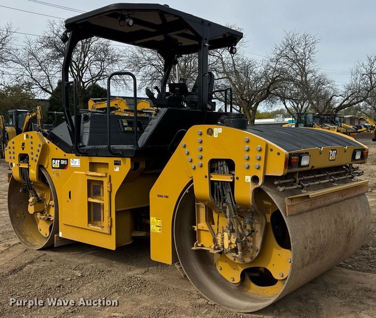 image for item DU3498 2021 Caterpillar CB13 double drum vibratory roller