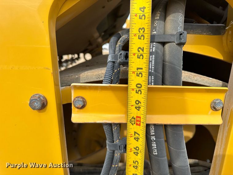 image for item DU3498 2021 Caterpillar CB13 double drum vibratory roller