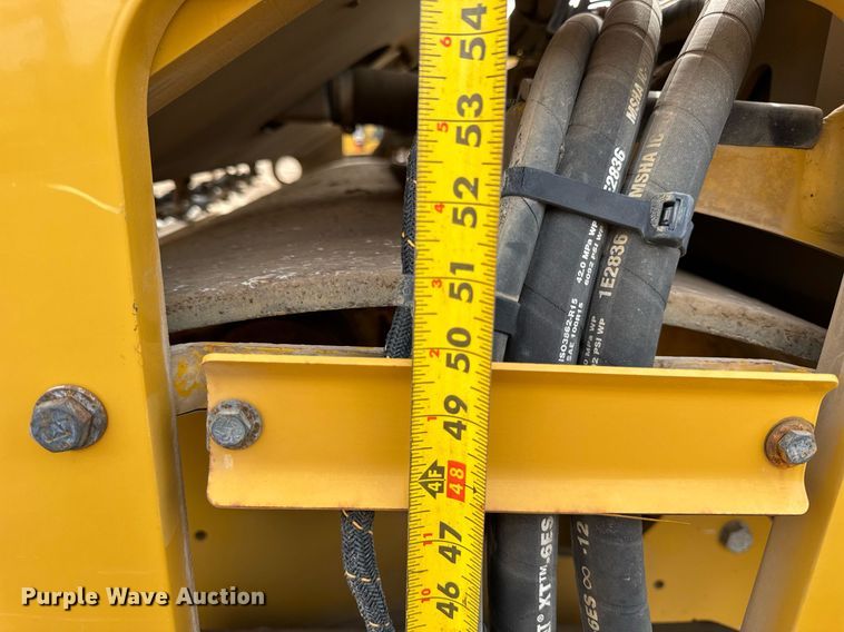 image for item DU3498 2021 Caterpillar CB13 double drum vibratory roller