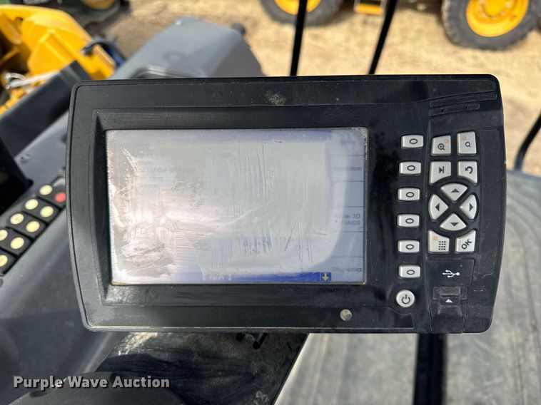 image for item DU3498 2021 Caterpillar CB13 double drum vibratory roller