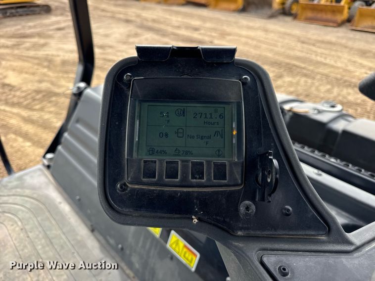 image for item DU3498 2021 Caterpillar CB13 double drum vibratory roller