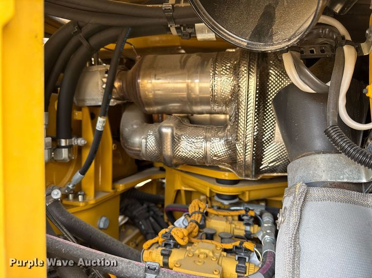 image for item DU3498 2021 Caterpillar CB13 double drum vibratory roller