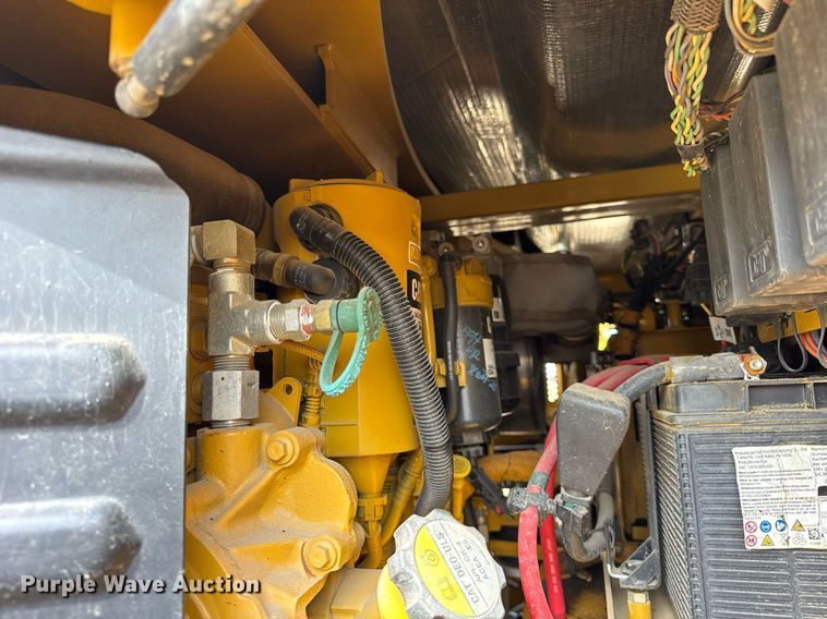 image for item DU3498 2021 Caterpillar CB13 double drum vibratory roller