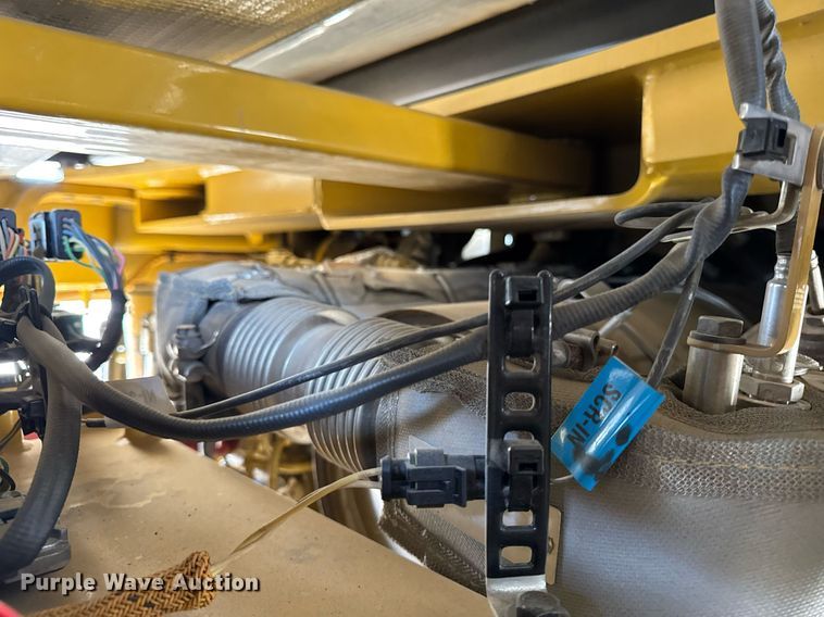 image for item DU3498 2021 Caterpillar CB13 double drum vibratory roller