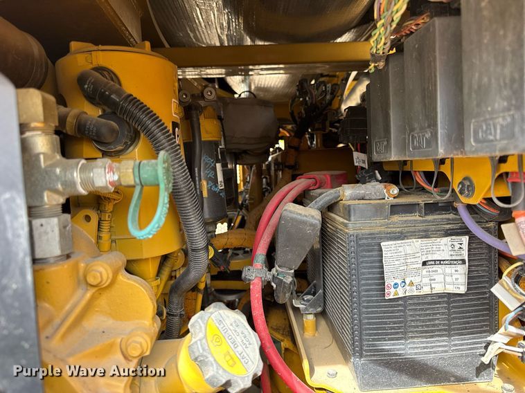 image for item DU3498 2021 Caterpillar CB13 double drum vibratory roller