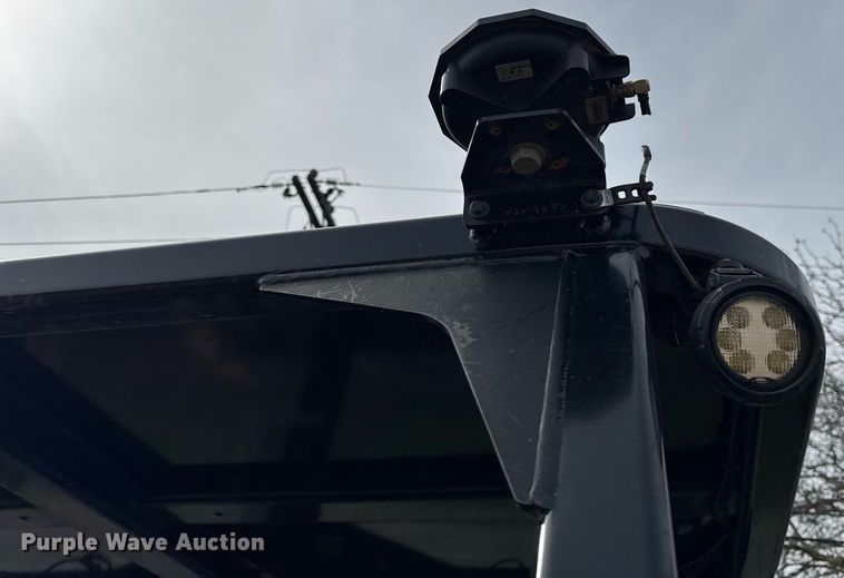 image for item DU3498 2021 Caterpillar CB13 double drum vibratory roller