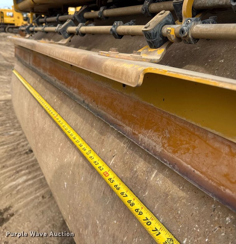 image for item DU3498 2021 Caterpillar CB13 double drum vibratory roller