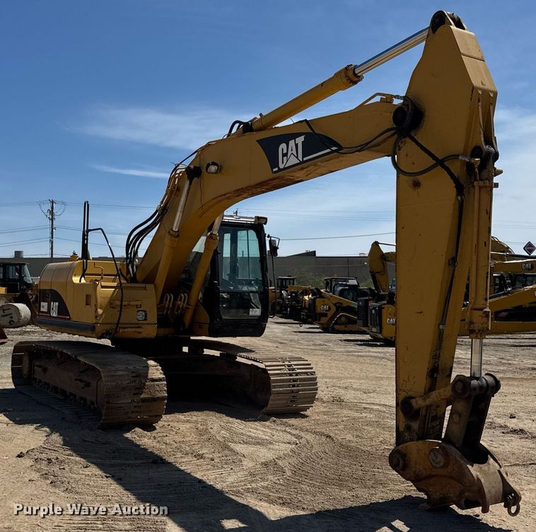 image for item DU3499 2005 Caterpillar 320C LU excavator
